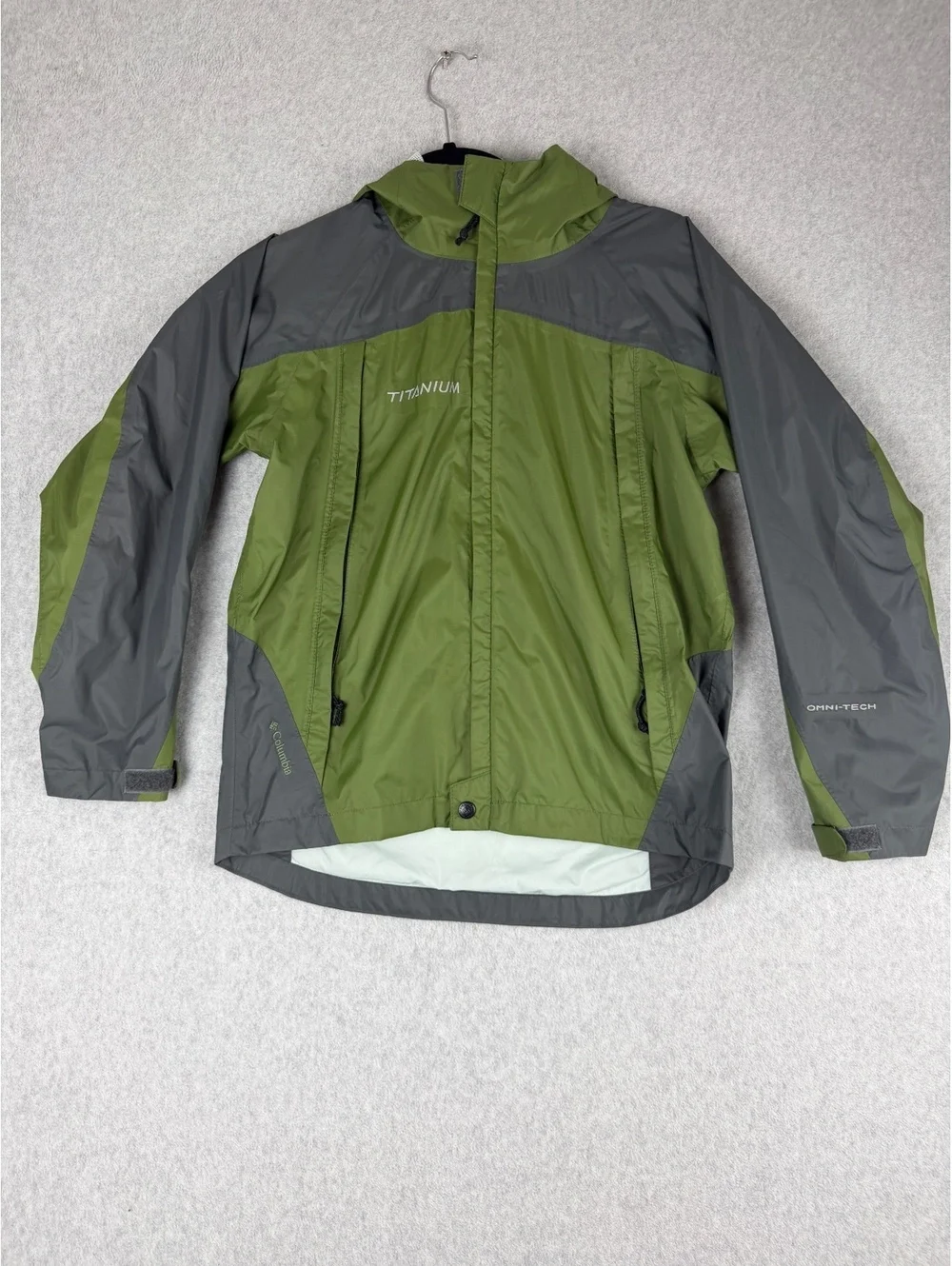 Columbia Titanium Omni-Tech Youth 10/12 Waterproof Hooded Rain Jacket Green Gray